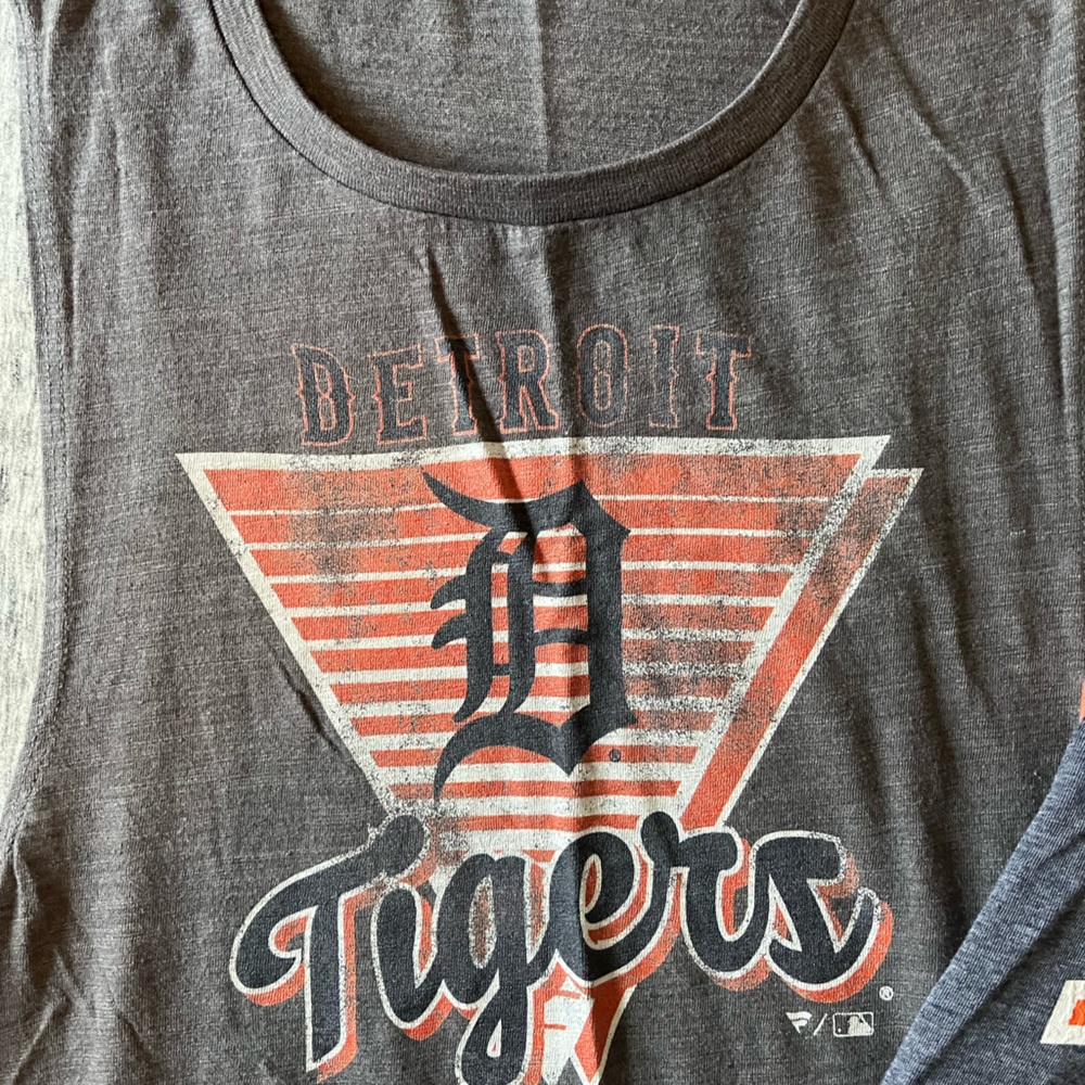 Detroit Tigers tank bundle - Picture 2 of 3